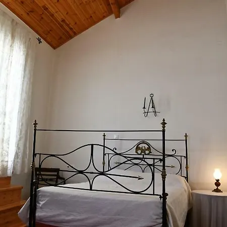 Traditional Corfu House منزل ريفي *
